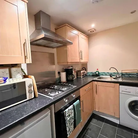 Charming Flat In * Bristol