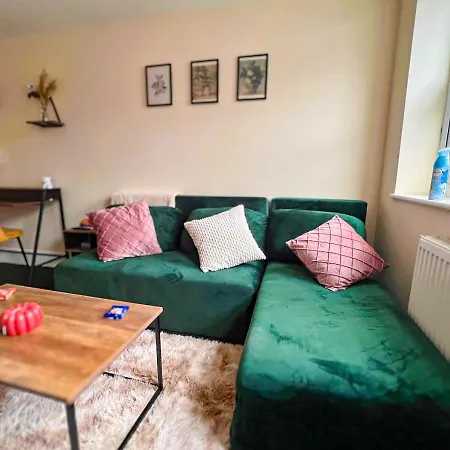 Charming Flat In Apartment