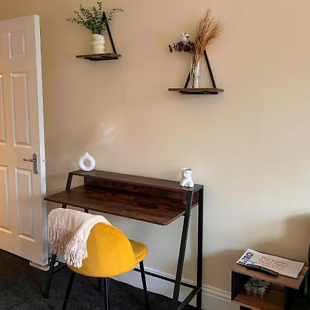Charming Flat In * Bristol